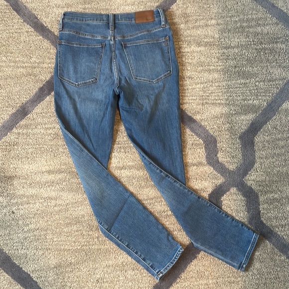 Madewell 9” Midrise Skinny Jeans - Picture 3 of 4